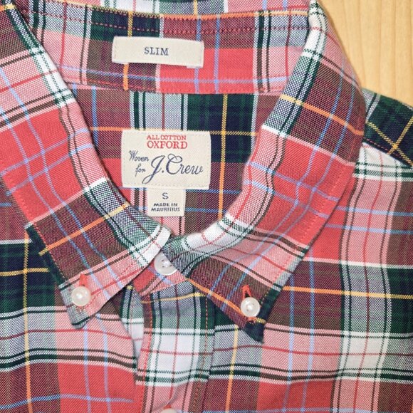 Men''s Check Plaid Slim Red Navy Button Down - Picture 1 of 3